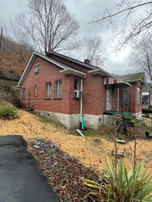 446 EDGEWOOD AVE, WELCH, WV 24801, photo 2 of 21