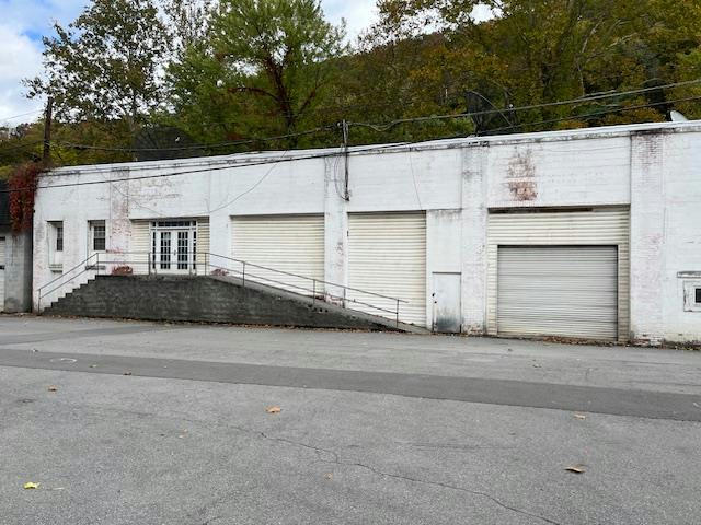99 HOWARD ST, WELCH, WV 24801, photo 1 of 21