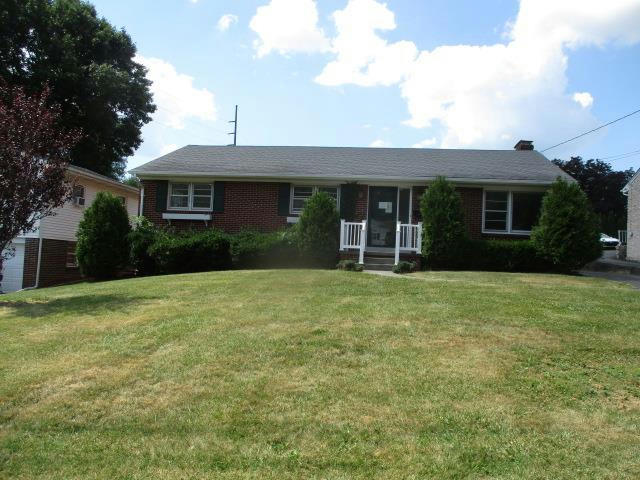 1234 LARCHMONT ST, BLUEFIELD, WV 24701, photo 1 of 20