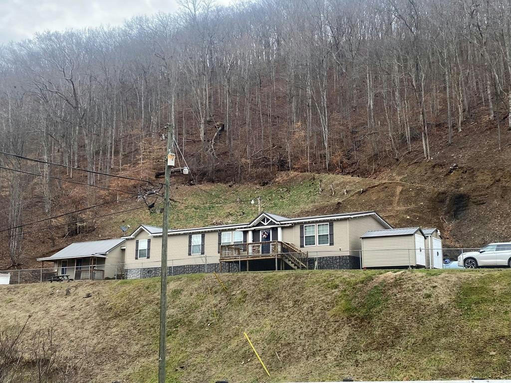 38 ROCKY TOP PT, HANOVER, WV 24839, photo 1 of 45