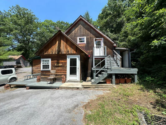 211 ICED LN, BLUEFIELD, WV 24701 - Image 1