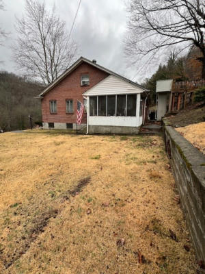 446 EDGEWOOD AVE, WELCH, WV 24801, photo 4 of 21