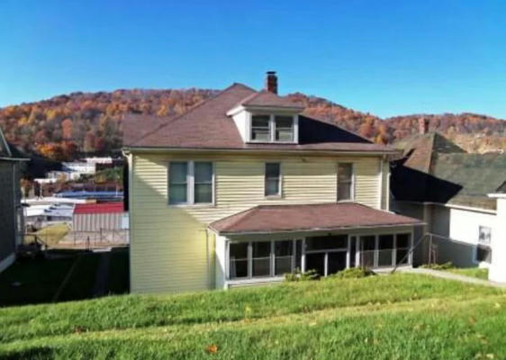 1013 HIGHLAND AVE, BLUEFIELD, WV 24701, photo 3 of 26